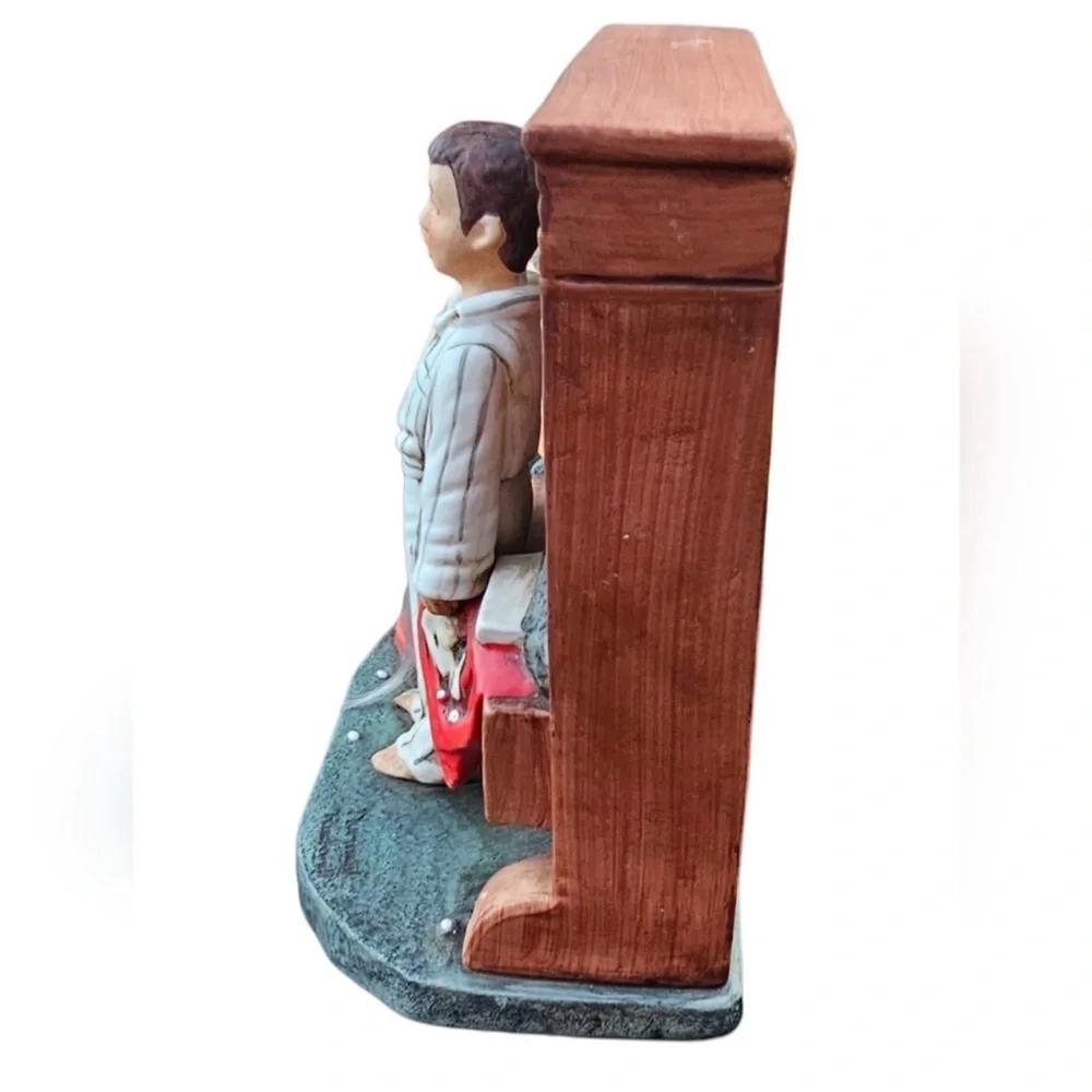 Vintage Norman Rockwell”Discovery”Figurine1975 Dave GrossmanSaturdayEveningPost